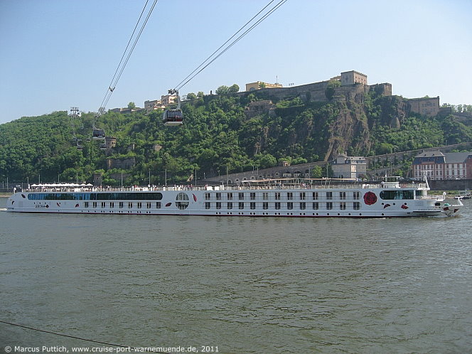 Flusskreuzfahrtschiff A-ROSA BRAVA am 22. April 2011 in Koblenz (Deutschland).