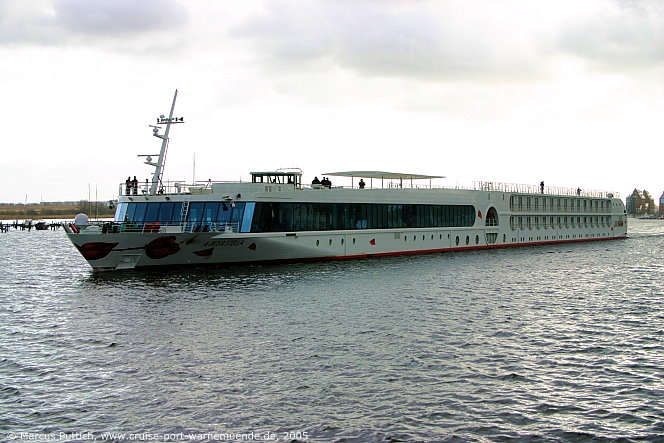 Flusskreuzfahrtschiff A-ROSA STELLA am 08. April 2005 in der Hansestadt Rostock.