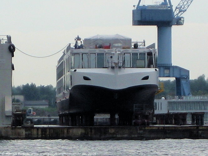 Flusskreuzfahrtschiff VIKING SKIRNIR am 09. August 2014 im Kreuzfahrthafen Warnem&uuml;nde in der Hansestadt Rostock.