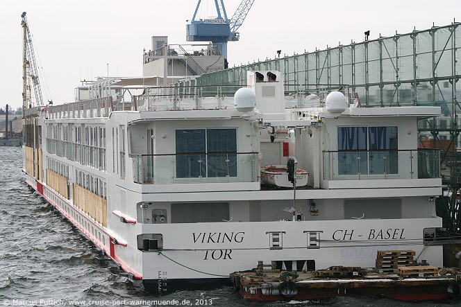 Flusskreuzfahrtschiff VIKING TOR am 17. M&auml;rz 2013 im Ostseebad Warnem&uuml;nde.