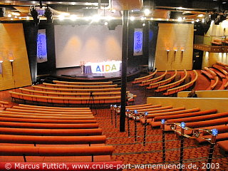 Kreuzfahrtschiff AIDAaura: Das Theater auf Deck 9.