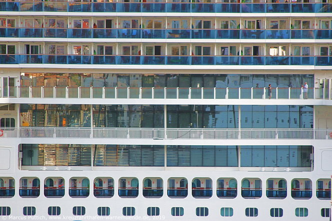 Das Kreuzfahrtschiff AIDAnova am 25. Februar 2019 in Funchal auf der Insel Madeira (Portugal).