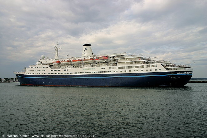 Das Kreuzfahrtschiff MARCO POLO am 01. August 2010 im Ostseebad Warnem&uuml;nde.