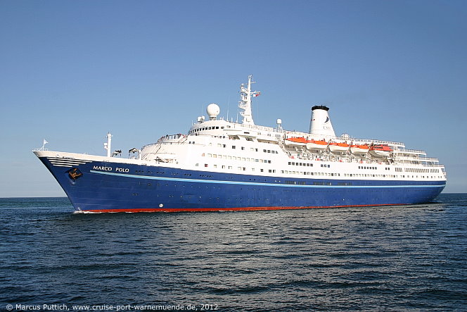 Das Kreuzfahrtschiff MARCO POLO am 09. Juni 2012 im Ostseebad Warnem&uuml;nde.