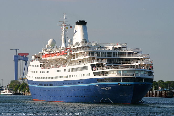 Das Kreuzfahrtschiff MARCO POLO am 09. Juni 2012 im Ostseebad Warnem&uuml;nde.