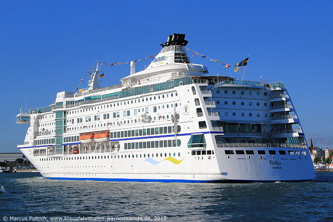 Das Kreuzfahrtschiff BIRKA STOCKHOLM am 11. Juli 2015 im Kreuzfahrthafen Warnem&uuml;nde in der Hansestadt Rostock.