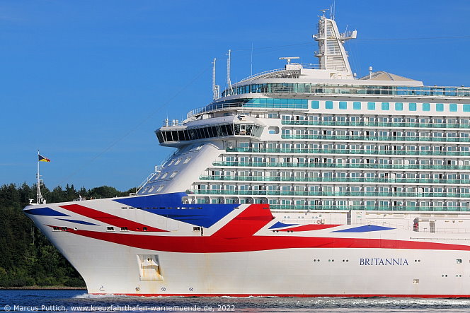 Das Kreuzfahrtschiff BRITANNIA am 10. August 2022 in Kiel (Deutschland).