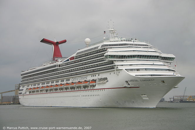 Das Kreuzfahrtschiff CARNIVAL CONQUEST am 14. Oktober 2007 in Galveston, TX (USA).