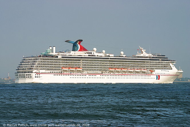 Das Kreuzfahrtschiff CARNIVAL MIRACLE am 20. Juli 2008 in New York, NY (USA).