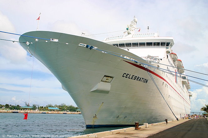 Das Kreuzfahrtschiff CELEBRATION am 06. Oktober 2005 in Nassau (Die Bahamas).