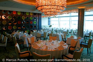 Kreuzfahrtschiff CELEBRITY ECLIPSE: Das Restaurant Blu auf Deck 5.
