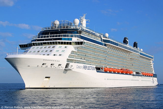 Das Kreuzfahrtschiff CELEBRITY REFLECTION am 03. August 2019 im Kreuzfahrthafen Warnem&uuml;nde in der Hansestadt Rostock.