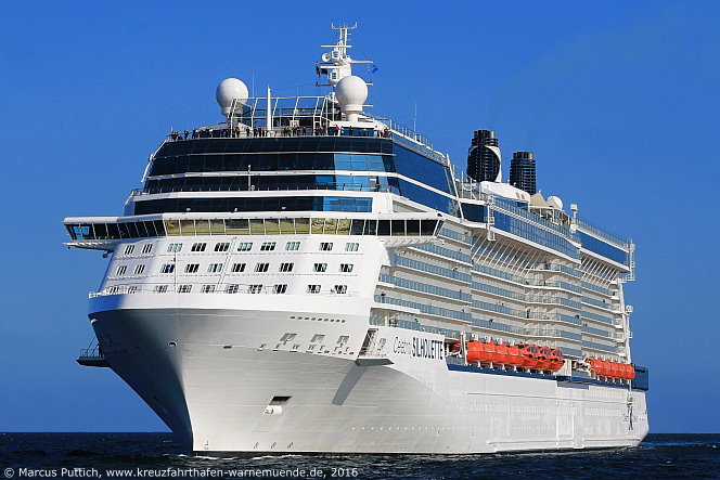 Das Kreuzfahrtschiff CELEBRITY SILHOUETTE am 04. Mai 2016 im Kreuzfahrthafen Warnem&uuml;nde in der Hansestadt Rostock.
