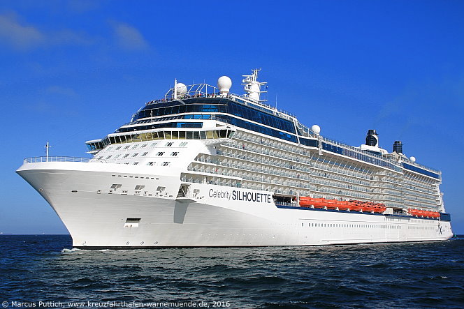 Das Kreuzfahrtschiff CELEBRITY SILHOUETTE am 04. Mai 2016 im Kreuzfahrthafen Warnem&uuml;nde in der Hansestadt Rostock.
