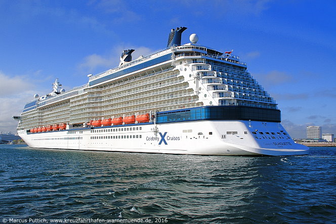 Das Kreuzfahrtschiff CELEBRITY SILHOUETTE am 04. Mai 2016 im Kreuzfahrthafen Warnem&uuml;nde in der Hansestadt Rostock.