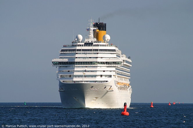 Das Kreuzfahrtschiff COSTA FORTUNA am 09. Juni 2012 im Kreuzfahrthafen Warnemünde in der Hansestadt Rostock.