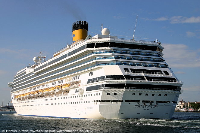 Das Kreuzfahrtschiff COSTA FORTUNA am 09. Juni 2012 im Kreuzfahrthafen Warnem&uuml;nde in der Hansestadt Rostock.