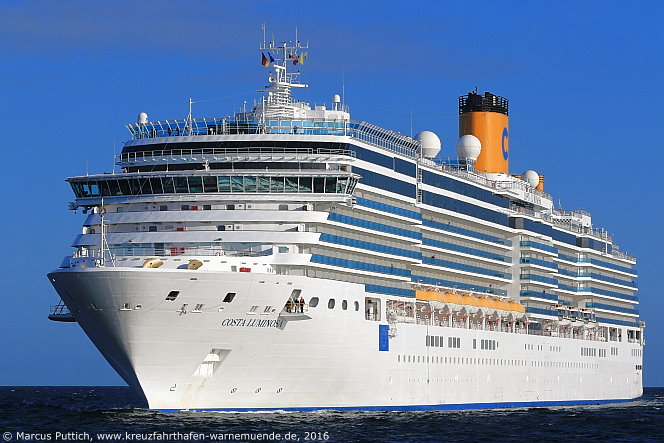 Das Kreuzfahrtschiff COSTA LUMINOSA am 04. Mai 2016 im Kreuzfahrthafen Warnem&uuml;nde in der Hansestadt Rostock.