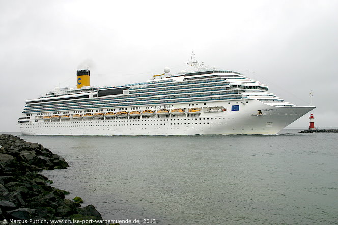 Das Kreuzfahrtschiff COSTA PACIFICA am 22. Mai 2013 im Kreuzfahrthafen Warnem&uuml;nde in der Hansestadt Rostock (Erstanlauf).