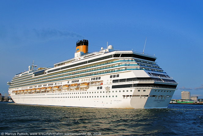 Das Kreuzfahrtschiff COSTA PACIFICA am 21. August 2018 im Kreuzfahrthafen Warnemünde in der Hansestadt Rostock.