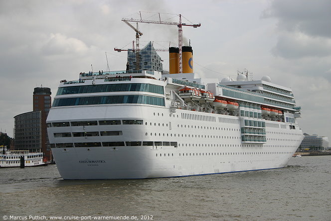 Das Kreuzfahrtschiff COSTA neoROMANTICA am 06. September 2012 in Hamburg (Deutschland).