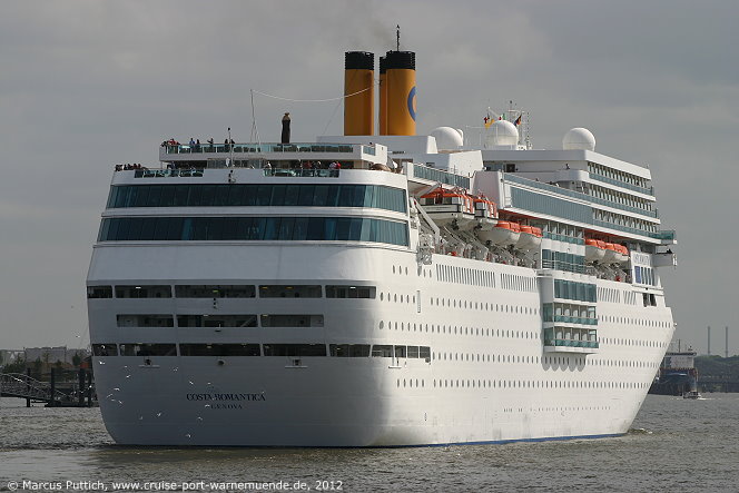 Das Kreuzfahrtschiff COSTA neoROMANTICA am 06. September 2012 in Hamburg (Deutschland).