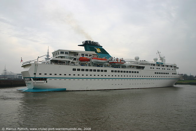 Das Kreuzfahrtschiff ALEXANDER VON HUMBOLDT am 30. November 2008 in Bremerhaven (Deutschland).