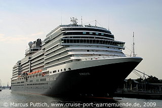 Das Kreuzfahrtschiff EURODAM am 02. August 2009 im Kreuzfahrthafen Warnemünde in der Hansestadt Rostock.