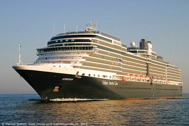 Das Kreuzfahrtschiff EURODAM am 08. Juni 2013 im Kreuzfahrthafen Warnemünde in der Hansestadt Rostock.