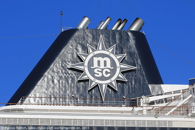 Das Kreuzfahrtschiff MSC SINFONIA am 07. Juni 2015 im Kreuzfahrthafen Warnem&uuml;nde in der Hansestadt Rostock.