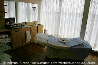 Das Kreuzfahrtschiff MEIN SCHIFF: Der Spa & Meer Bereich auf Deck 11.