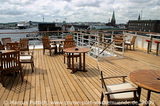 Das Kreuzfahrtschiff MEIN SCHIFF: Die Tapas y Mas Bar auf Deck 11.