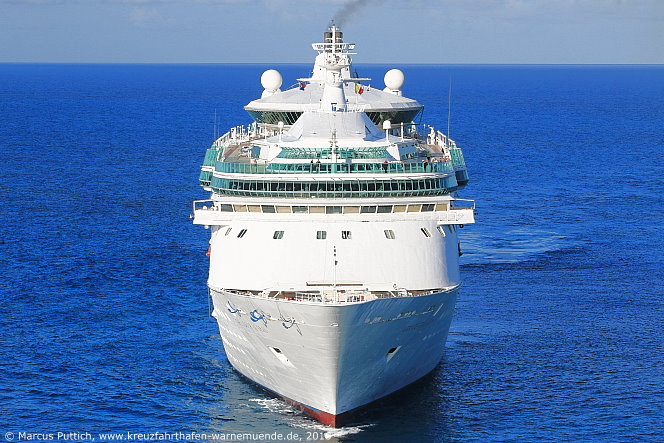 Das Kreuzfahrtschiff GRANDEUR OF THE SEAS am 05. April 2016 in Philipsburg auf der Insel St. Maarten (St. Maarten).