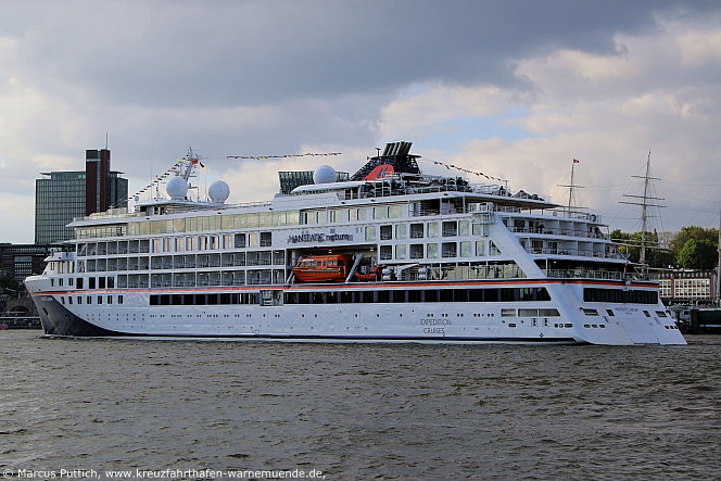 Das Kreuzfahrtschiff HANSEATIC nature am 05. Mai 2019 in Hamburg (Deutschland).
