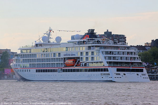 Das Kreuzfahrtschiff HANSEATIC nature am 05. Mai 2019 in Hamburg (Deutschland).
