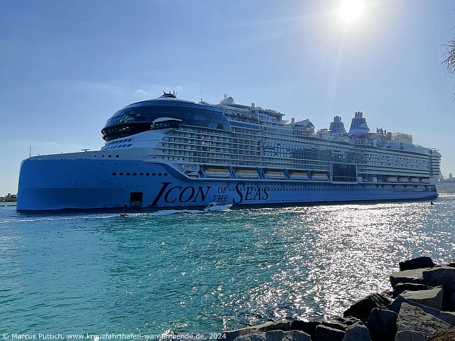 Das Kreuzfahrtschiff ICON OF THE SEAS am 06. April 2024 in Miami, FL (USA).