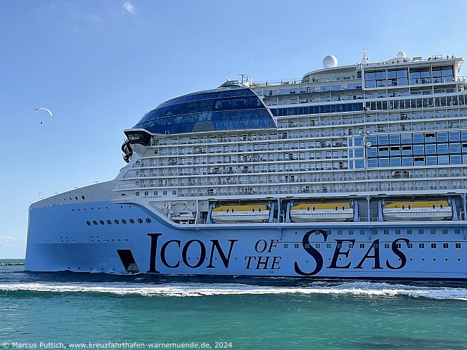 Das Kreuzfahrtschiff ICON OF THE SEAS am 06. April 2024 in Miami, FL (USA).