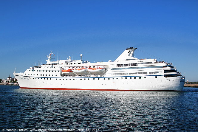 Das Kreuzfahrtschiff OCEAN MAJESTY am 27. Mai 2017 im Kreuzfahrthafen Warnem&uuml;nde in der Hansestadt Rostock.