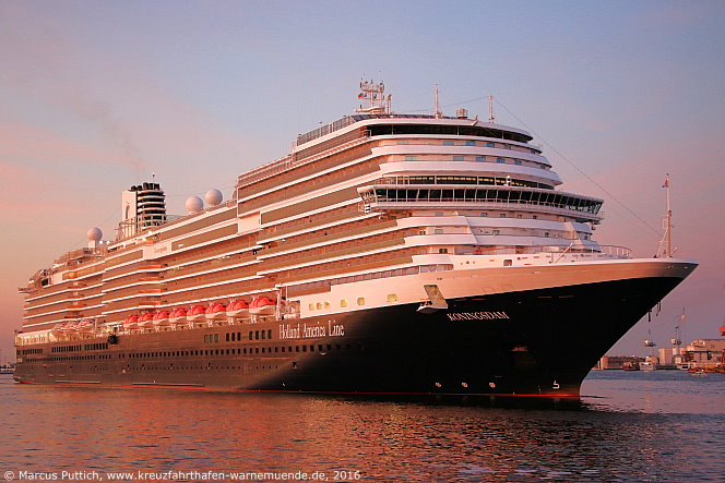Das Kreuzfahrtschiff KONINGSDAM am 07. September 2016 im Kreuzfahrthafen Warnemünde in der Hansestadt Rostock.