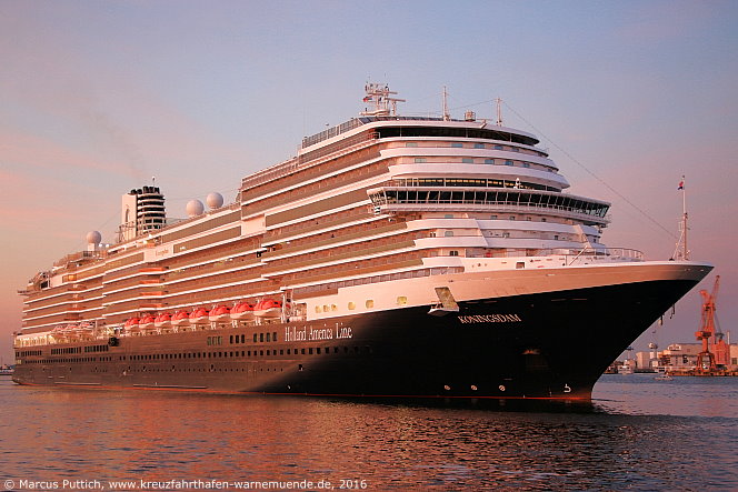 Das Kreuzfahrtschiff KONINGSDAM am 07. September 2016 im Kreuzfahrthafen Warnemünde in der Hansestadt Rostock.