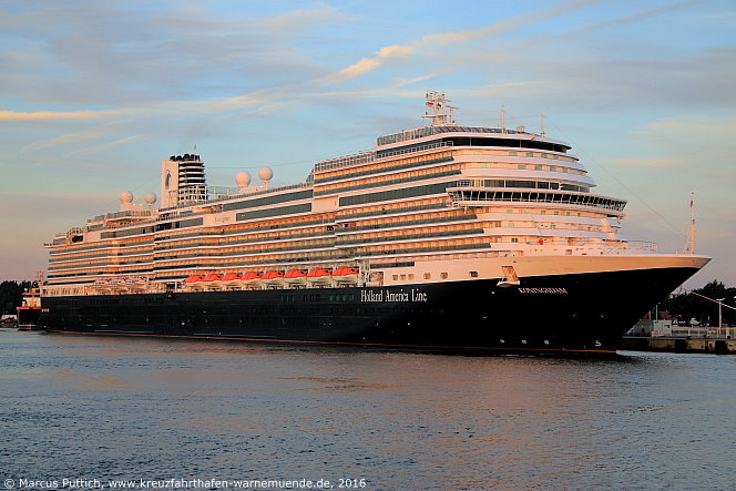 Das Kreuzfahrtschiff KONINGSDAM am 07. September 2016 im Kreuzfahrthafen Warnemünde in der Hansestadt Rostock.