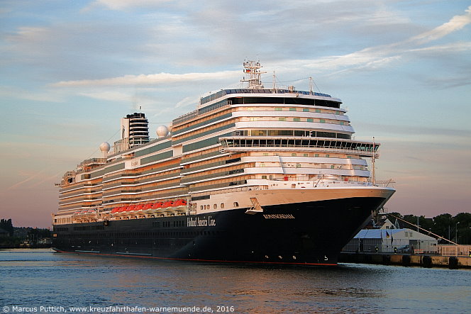 Das Kreuzfahrtschiff KONINGSDAM am 07. September 2016 im Kreuzfahrthafen Warnemünde in der Hansestadt Rostock.