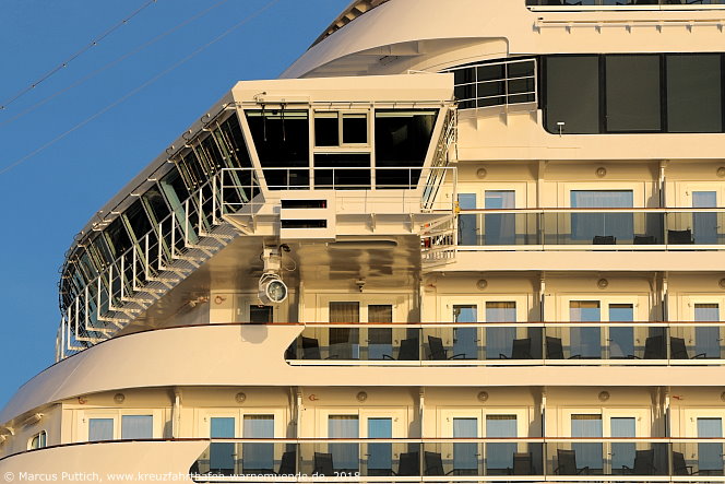 Das Kreuzfahrtschiff KONINGSDAM am 23. Mai 2018 im Kreuzfahrthafen Warnem&uuml;nde in der Hansestadt Rostock.