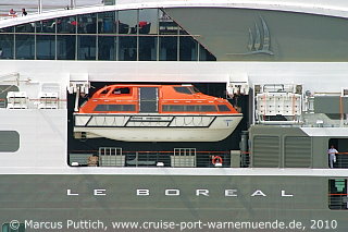 Das Kreuzfahrtschiff LE BOREAL am 30. Juni 2010 in Bremerhaven (Deutschland).