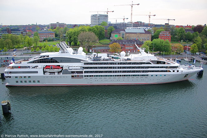 Das Kreuzfahrtschiff LE SOLEAL am 12. Mai 2017 in Kiel (Deutschland).