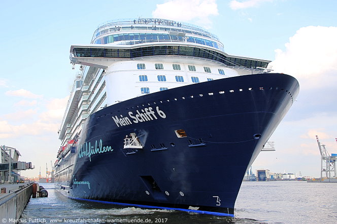 Das Kreuzfahrtschiff MEIN SCHIFF 6 am 14. Mai 2017 in Hamburg (Deutschland).
