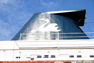 Das Kreuzfahrtschiff MINERVA am 19. August 2009 im Ostseebad Warnem&uuml;nde.