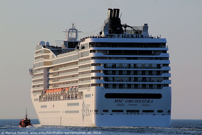 Das Kreuzfahrtschiff MSC ORCHESTRA am 19. Mai 2018 im Kreuzfahrthafen Warnem&uuml;nde in der Hansestadt Rostock.