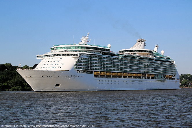 Das Kreuzfahrtschiff NAVIGATOR OF THE SEAS von der Kreuzfahrtreederei Royal Caribbean International am 29. Mai 2018 in Hamburg (Deutschland).