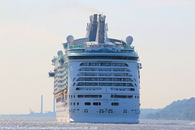 Das Kreuzfahrtschiff NAVIGATOR OF THE SEAS von der Kreuzfahrtreederei Royal Caribbean International am 29. Mai 2018 in Hamburg (Deutschland).